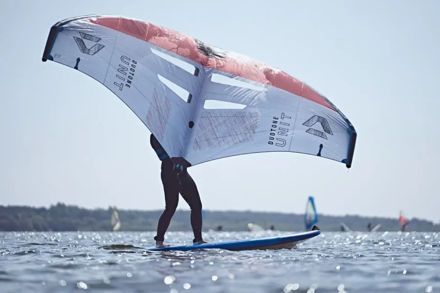 Wing-Foil-FunSurf-szkoła-wingfoila-w-Chałupach-na-Helu-kursy_-lekcje-obozy-na-wingfoilu-_145_