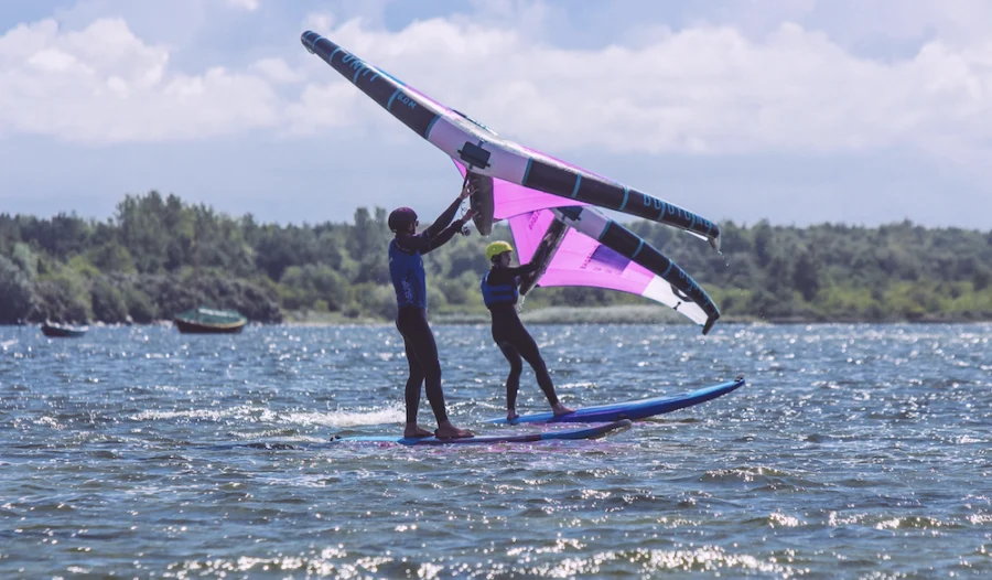 Wing-Foil-szkoła-wingfoila-FunSurf-w-Chałupach-na-Helu-lekcje_-kursy_-wypożyczalnia-wingfoila-_343_