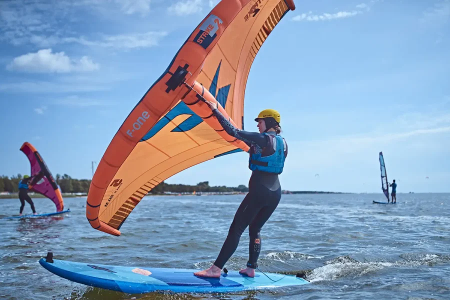 Wing-Foil-student-camp-w-Chałupach-na-Helu-szkoła-wingfoila-FunSurf-_45_