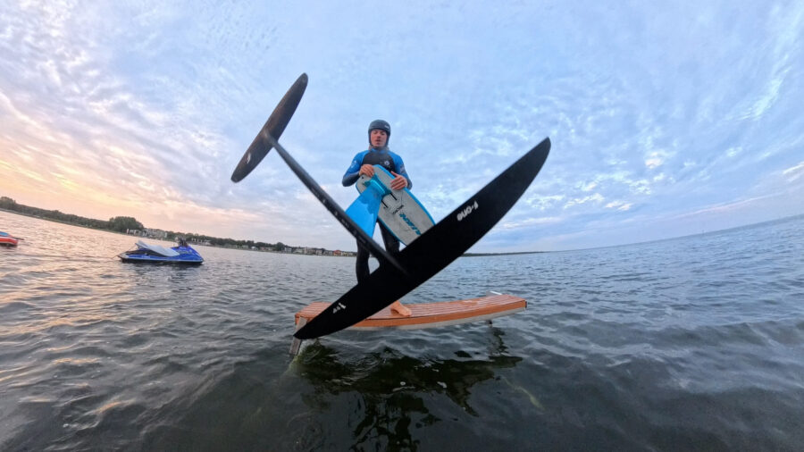 Lekcje, szkolenia, kursy Pumpfoil - szkoła FunSurf w Chalupach na Helu (16)